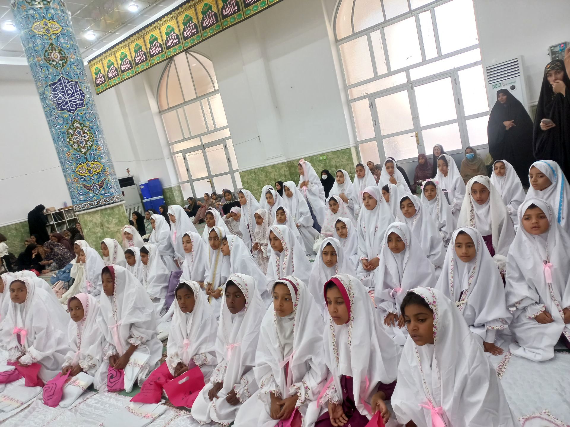 برگزاری جشن تکلیف دو هزار دانش‌آموز دختر سوم ابتدایی در میناب