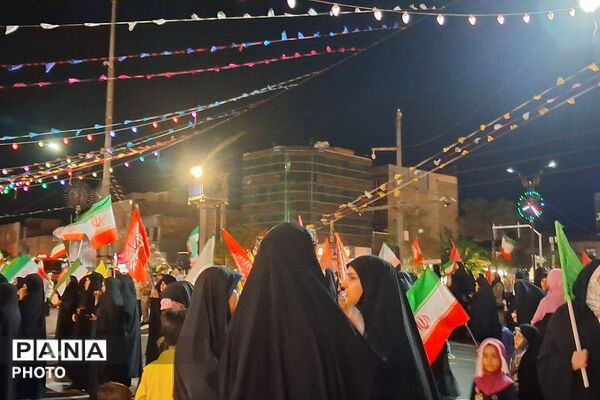 تجمع مردمی رباط کریم با اجرای سرود و سخنرانی