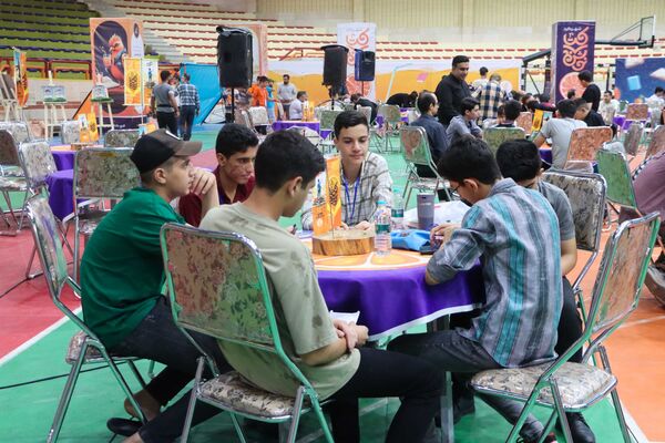 نخستین روز جشنواره کتابخوانی کتاب‌نوش