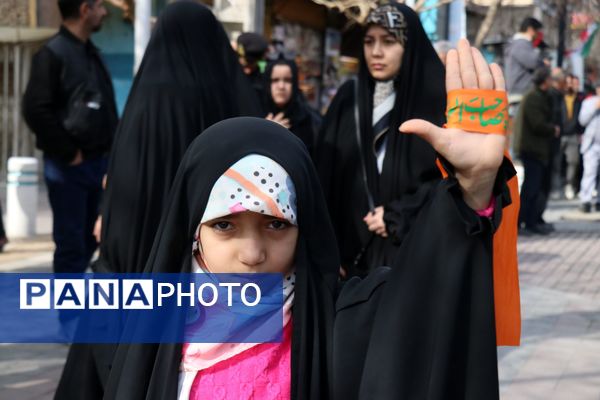 اجتماع عظیم منتظران ظهور در میدان شهدا مشهد