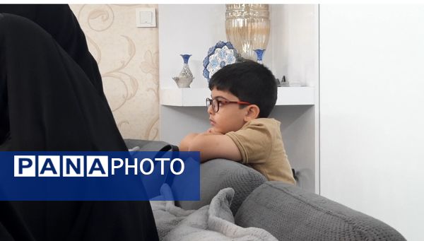 تجلیل و تکریم از  خانواده شهید علیرضا نخعی