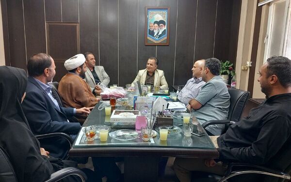 دیدار مسئولان شهرستان قرچک با خبرنگاران پیشکسوت به مناسبت روز خبرنگار