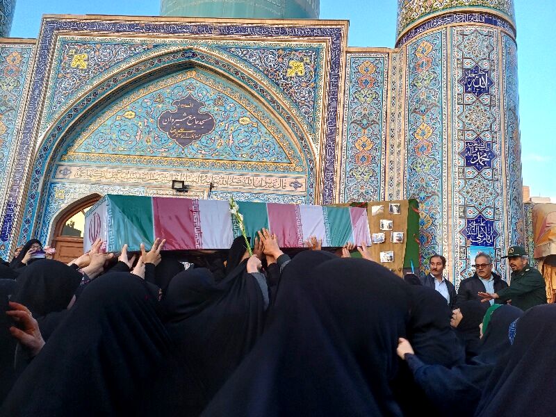 استقبال پرشور مردم از شهدای گمنام در شهرستان شیروان