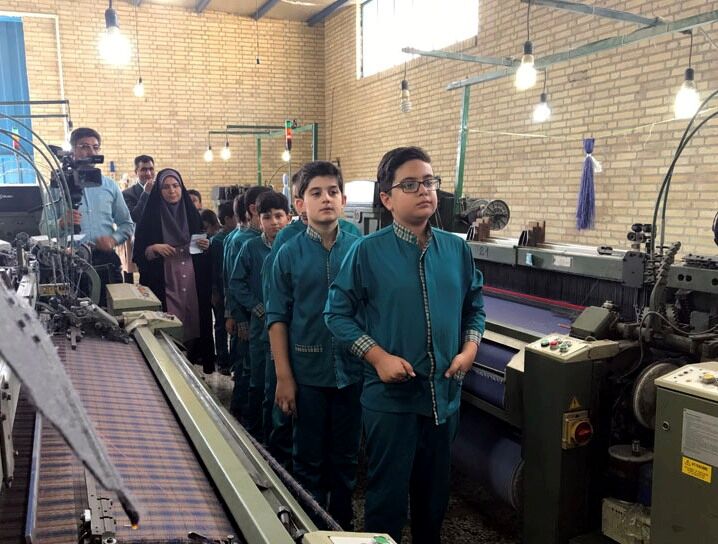 در اردوهای فرهنگِ کار، دانش‌آموزان با نقش مهارت‌آموزی در بازار کار آشنا می‌شوند