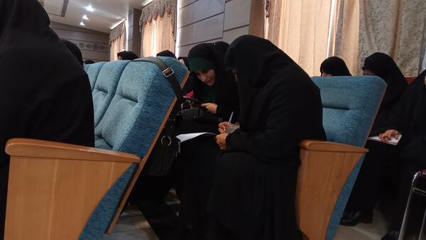 نشست فعالان امر به معروف و نهی از منکر 