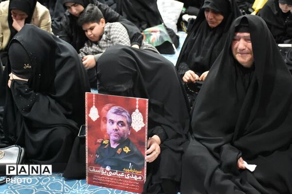 قروه میزبان آیین چهلم رهبر شهید شد