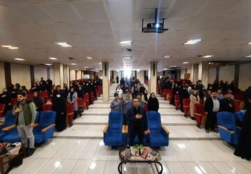 تقدیر از برگزیدگان رویداد «فصل بی‌خوابی، جادوی تخیل رنگین‌کمانی» پژوهش‌سرای ملاصدرا