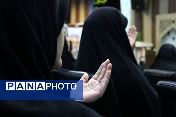 شهریار غرق در عطر فاطمی شد