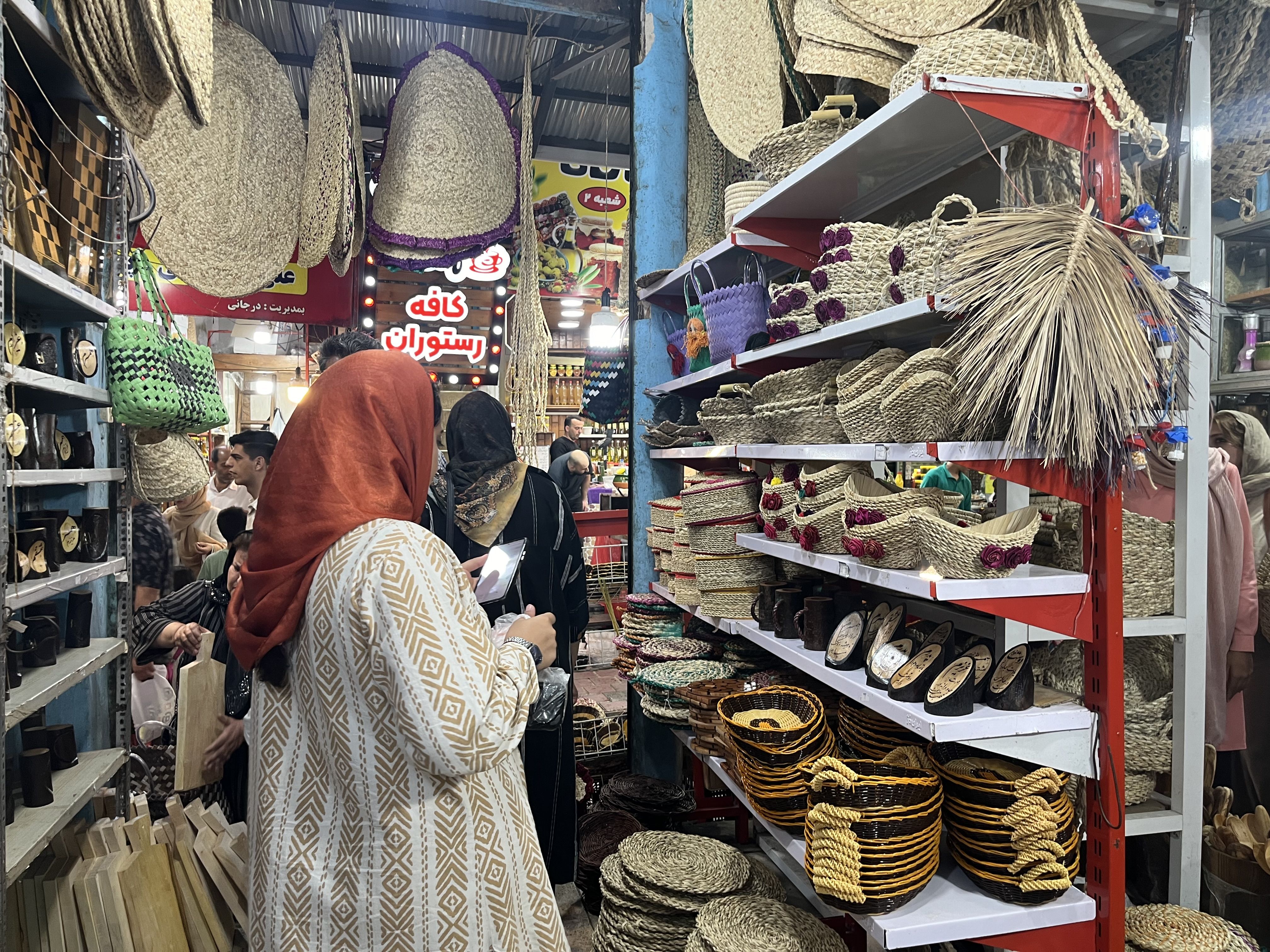 رونق صنایع دستی و سوغات چابکسر با افزایش گردشگران تابستانی