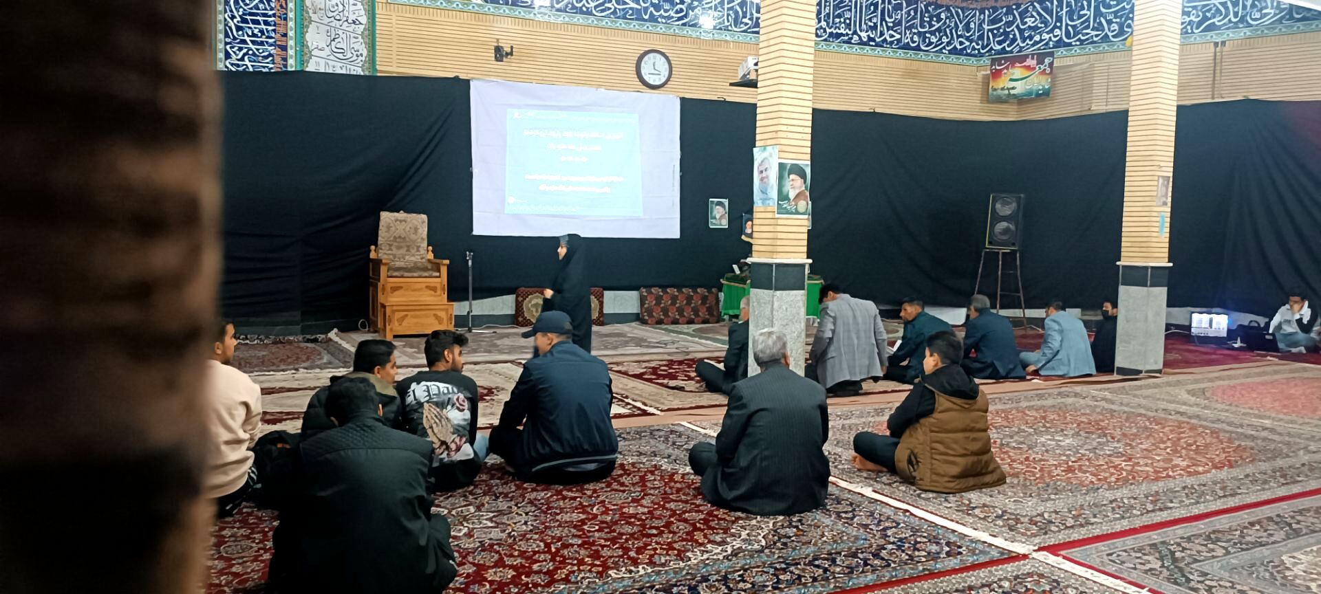 مراسم احیاء سومین شب قدر در مسجد امام حسین(ع) شهرستان پلدختر 