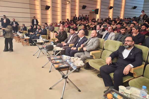 آیین نکوداشت دانش‌آموختگان بین‌المللی دانشگاه‌های ایران در دانشگاه شیراز