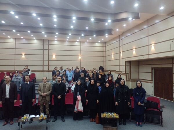 آیین تجلیل از دانش‌آموزان برتراستانی و کشوری در پژوهش سرای دکتر حسابی شهرستان قدس 