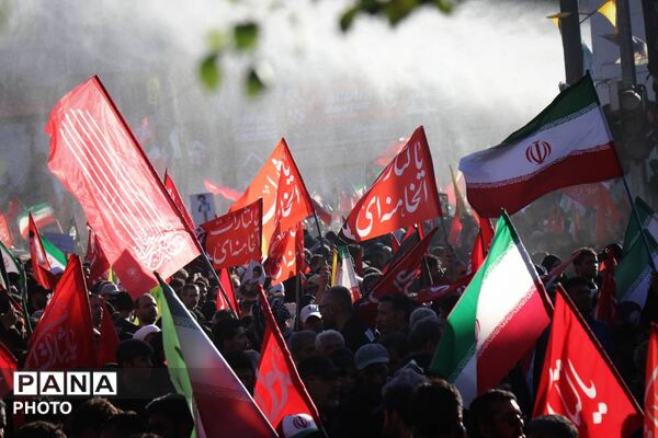 تشییع رهبر شهید در مشهد