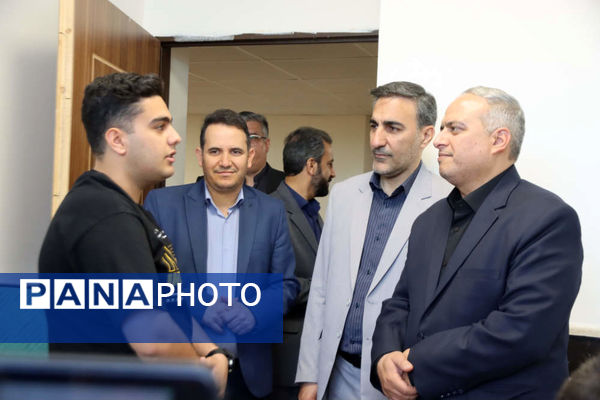 دیدار صمیمانه مدیر آموزش پرورش شهرستان‌های تهران با دانش‌آموزان اردوی مطالعاتی مدارس اسلامشهر