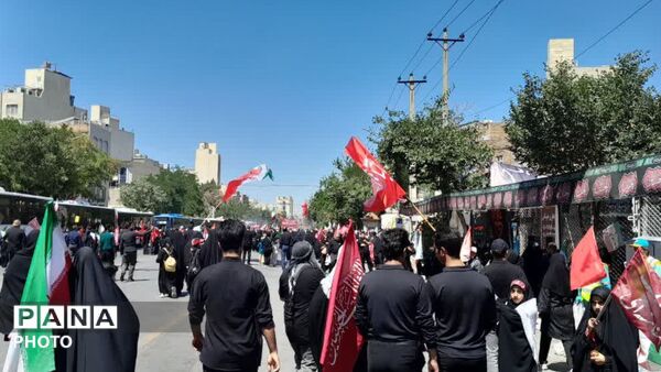 وداعِ باشکوه در مشهد؛ آخرین سفرِ رهبر شهید