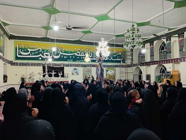  مراسم سینه زنی به مناسبت شهادت حضرت رقیه(س) در روستای عارف آباد
