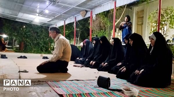 پاتوق فرهنگی دختران نوجوان مبارز