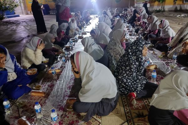 از برگزاری مراسم افطاری روزه اولی‌ها تا محفل انس با قرآن