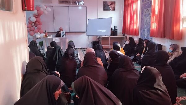  جلسه آموزش خانواده در مدرسه مهندس رحمانی فرد ناحیه یک مشهد مقدس