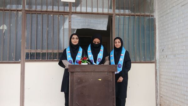 زنگ مهر در مدرسه زکیه برآباد به صدا درآمد