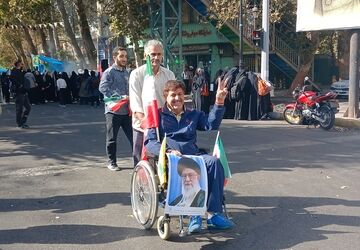 دانش‌آموزان امروز ادامه‌دهنده راه دانش‌آموزان شهید هستند