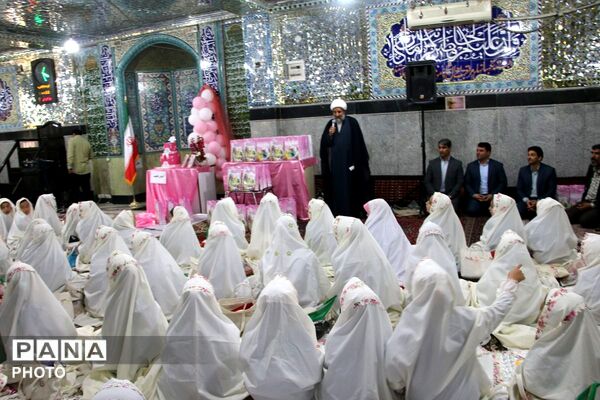 طنین بندگی در جشن تکلیف دانش‌آموزان دختر شهرستان قرچک