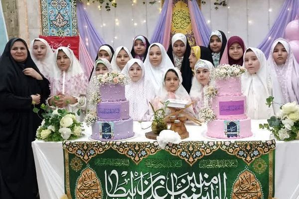 بازدید معاون پرورشی و تربیت بدنی ناحیه دو شهرری از مراسم اعتکاف دانش آموزی 