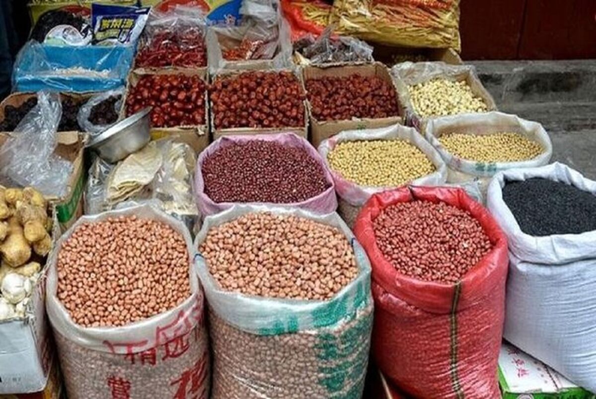 آیا حذف گوشت، تخم‌مرغ و حبوبات پس از زایمان برای سلامتی مادر و نوزاد مفید است؟