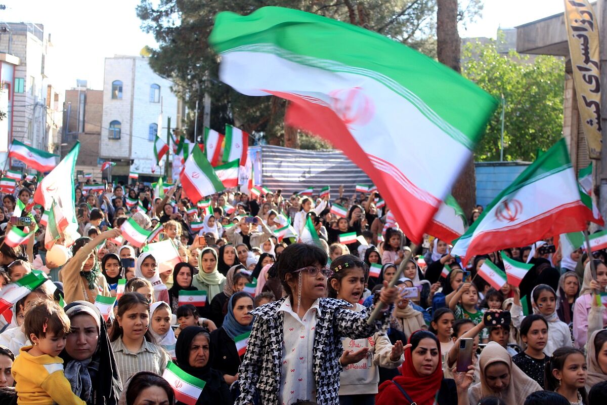 همایش «دختران ایران» همدانک