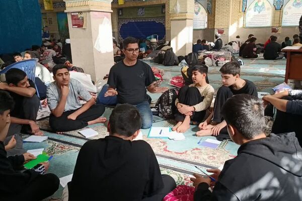 اعتکاف یعنی پاکی و صمیمیت 