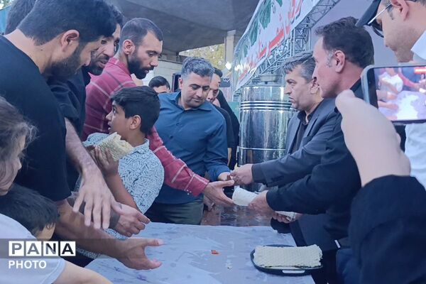  نقش‌آفرینی فعال فرهنگیان پاکدشت در موکب رهبر شهید