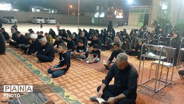 نهمین شب از مراسم عزاداری امام حسین همراه با هئیت زنجیر زنی در مسجد الغدیر