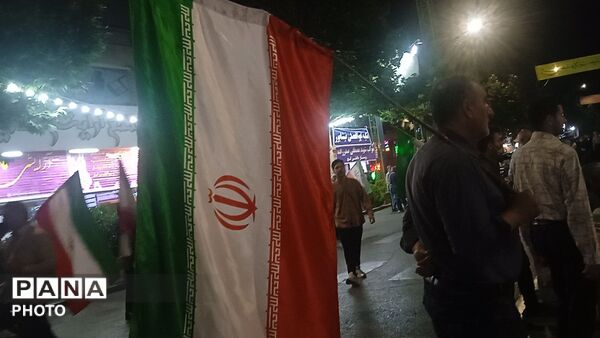 کافه گفتگوی حسینیه امام خمینی در نود و نهمین شب 