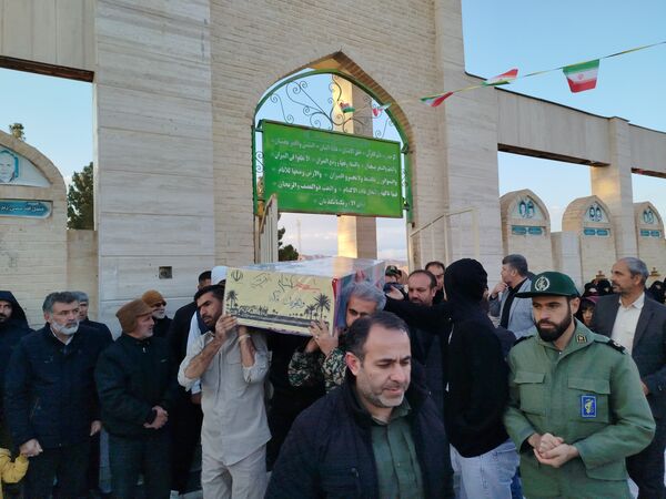 استقبال از شهدای گمنام در شهر درق