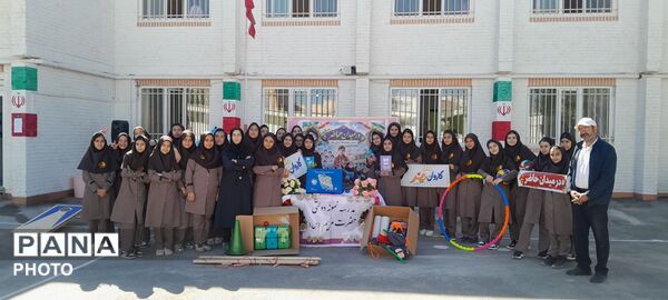تجلی شور و نشاط تحصیلی با کاروان مهر در مدرسه حضرت مریم کبودراهنگ