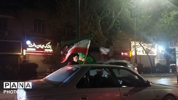 رژه ماشینی در خیابان امام خمینی نیشابور 