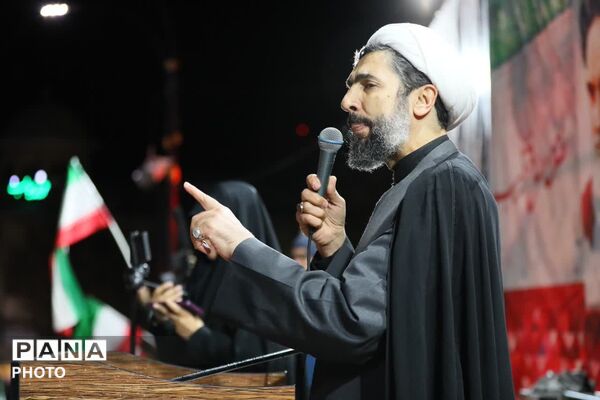 ندای رعدآسای «الله‌اکبر» در بزرگداشت یوم‌الله ۱۲ فروردین، در استان همدان