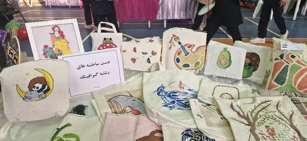 افتتاح نمایشگاه دست‌سازه‌های هنرجویان هنرستان‌های محمودآباد 