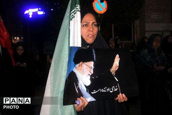  قاب پانا میزبان نودمین شب از اجتماعات خیابانی در حسینیه امام خمینی(ره)