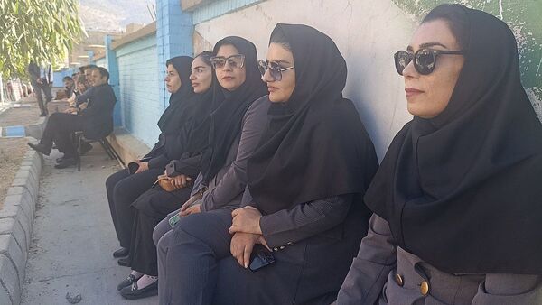 برگزاری مانور پدافند غیر عامل در دبیرستان الزهرا دیشموک 