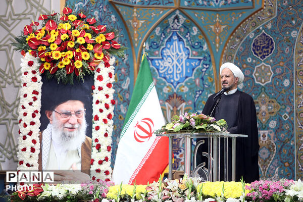 آیین خطبه خوانی خادمان حرم حضرت معصومه(س) در روز دختر