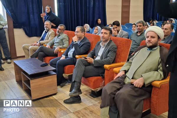 جشن عاطفه‌ها و شور همدلی در مدرسه دکتر حسابی
