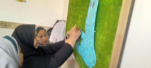 آماده‌سازی نمازخانه آموزشگاه زهرا عبداللهیان ارغا 