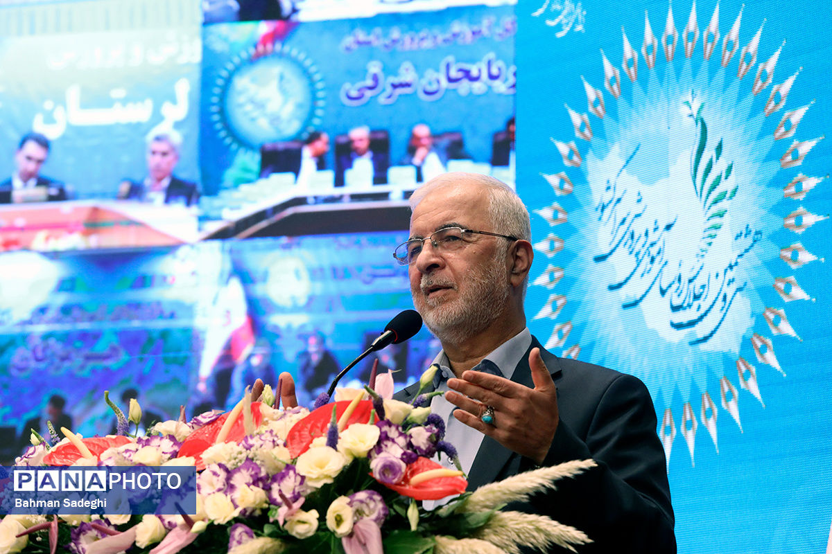 دولت چهاردهم به صورت جدی پیگیر ارتقای وضعیت معیشتی فرهنگیان است