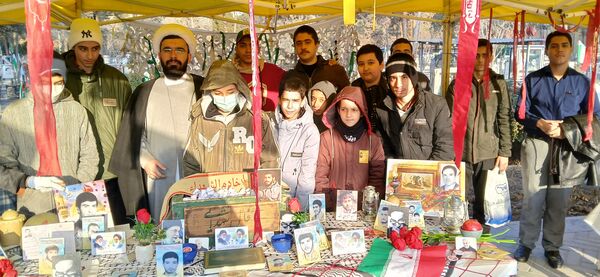 حضور دانش‌آموزان دبیرستان‌شهید بابایی در مراسمات ۱۲ بهمن
