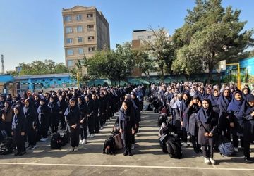 مهر در مدرسه مهدی خدابنده