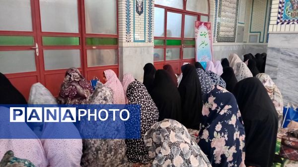 نماز جمعه با حضور دانش‌آموزان فعال بسیجی شهر بن