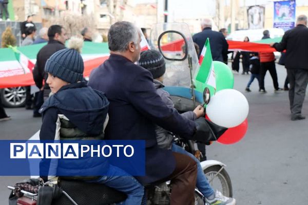 حماسه حضور مردم غیور باقرشهر و کهریزک در راهپیمایی ۲۲بهمن