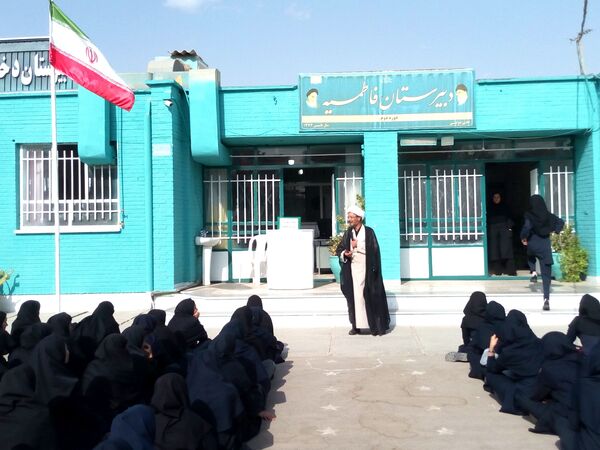 برگزاری گفتمان مهدوی در دبیرستان فاطمیه