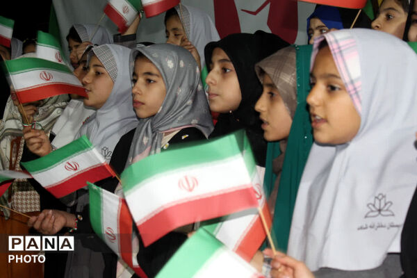 شب‌هایِ رنگارنگِ کرمان تلفیقی از هنر و ایمان 